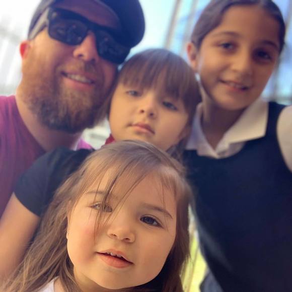 Meet your Posher, Max - Picture 1 of 1